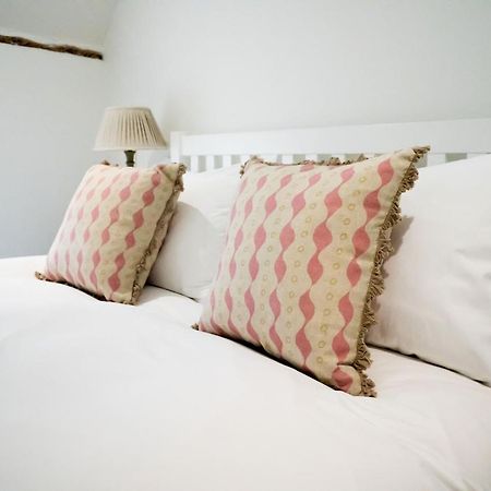 Hotel The Three Hills Bartlow Exterior foto